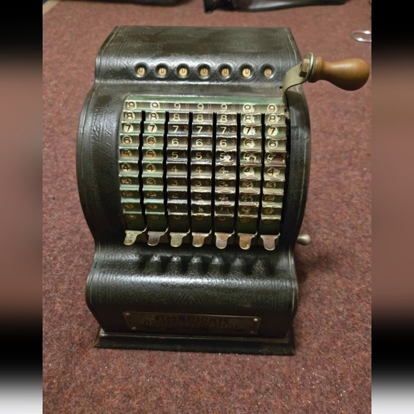 American Adding Machine In Working Order - Picture 1 of 7